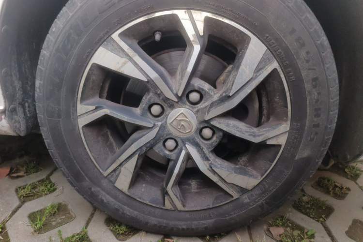Used Baojun 360 2018 1.5L Manual Luxury Edition China V Right Front Wheel Hub
