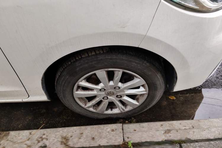 Used Baojun 360 2018 1.5L Manual Elite Version National V Right Front Wheel Hub