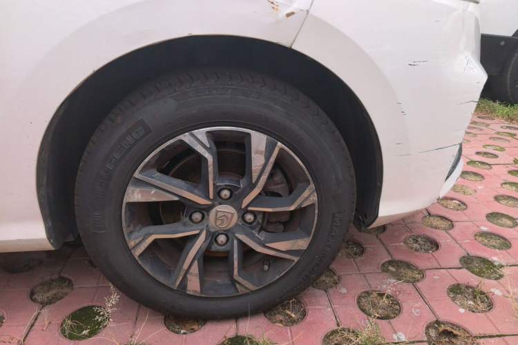 Used Baojun 360 2018 1.5L Manual Luxury Edition China V Right Front Wheel Hub