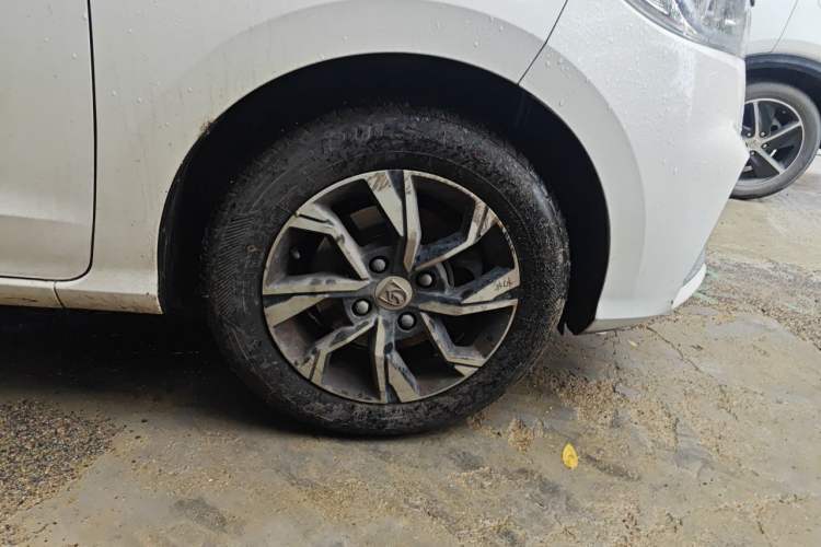 Used Baojun 360 2018 1.5L Manual Luxury Edition China V Right Front Wheel Hub