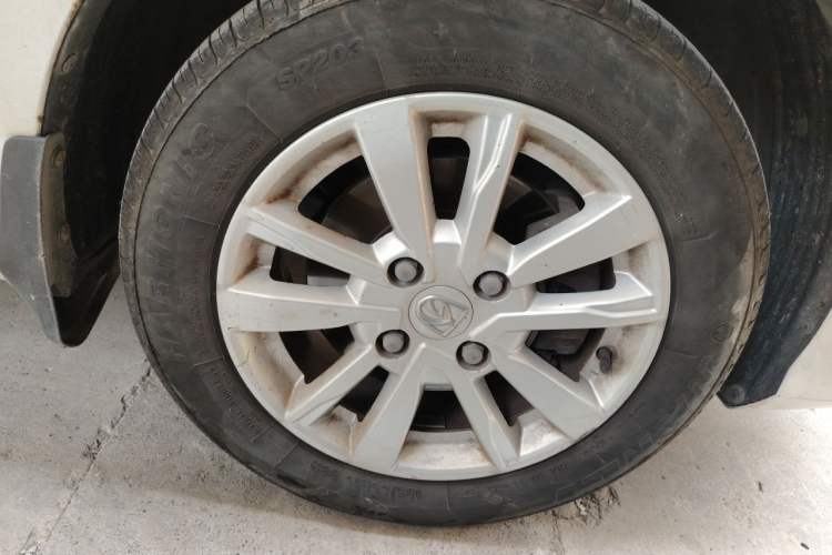 Used Baojun 360 2018 1.5L Manual Elite Version National V Right Front Wheel Hub