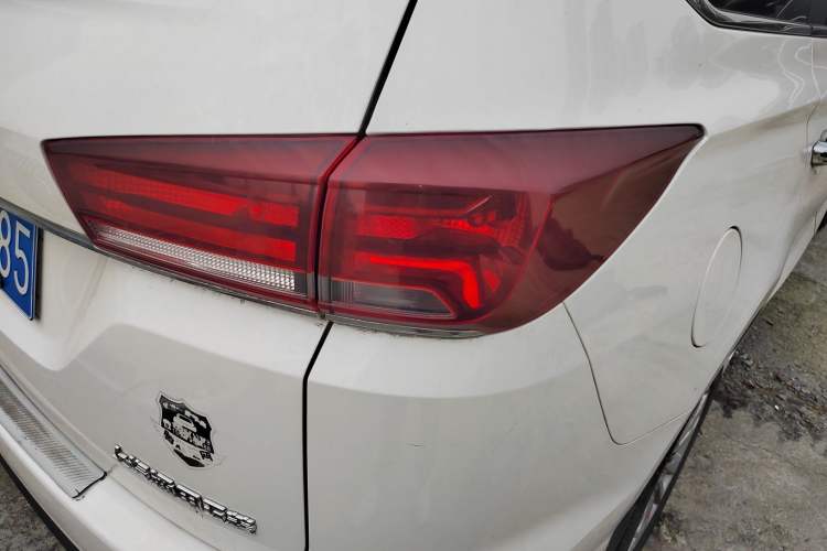 Used Baojun 360 2018 1.5L Manual Elite Version National V Right Rear Taillight
