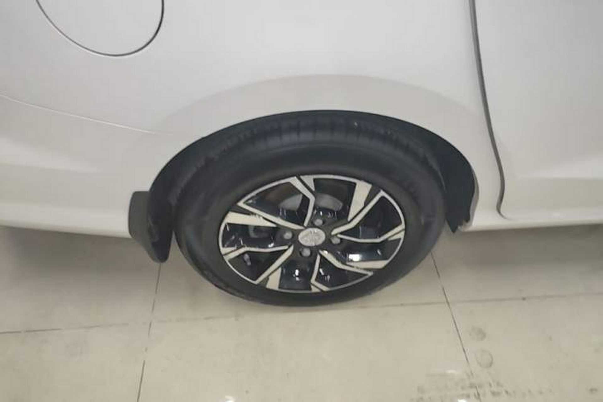 Used Baojun 360 2018 1.5L Automatic Luxury Version China V Right Rear Wheel Hub