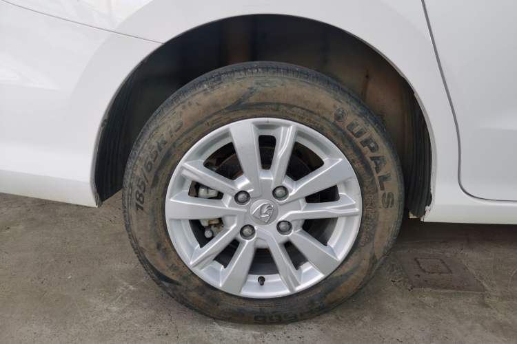 Used Baojun 360 2018 1.5L Manual Elite Version National V Right Rear Wheel Hub