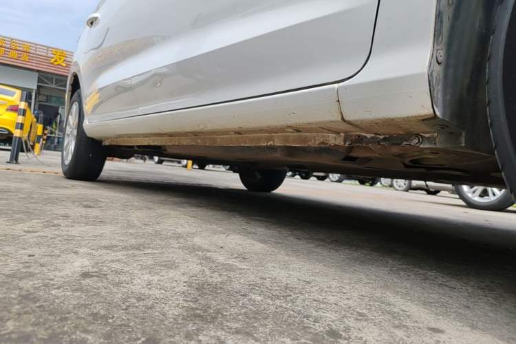 Used Baojun 360 2018 1.5L Manual Elite Version National V Right Side Sill