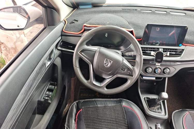 Used Baojun 360 2018 1.5L Manual Elite Version National V Steering Wheel