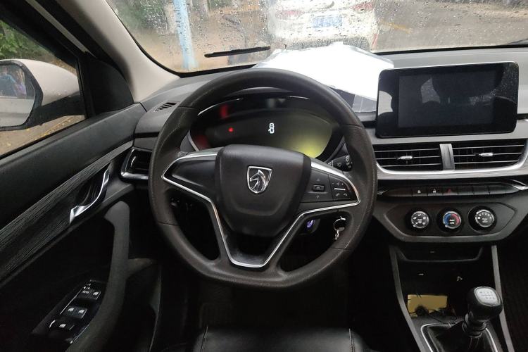 Used Baojun 360 2018 1.5L Manual Elite Version National V Steering Wheel
