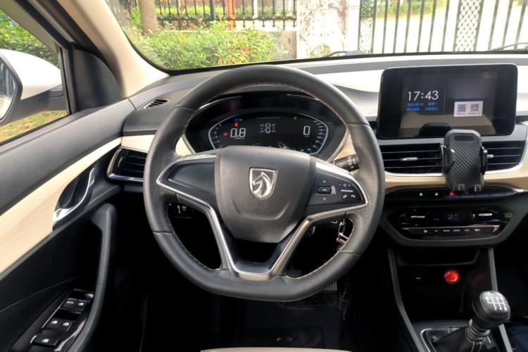 Used Baojun 360 2018 1.5L Manual Luxury Edition China V Steering Wheel