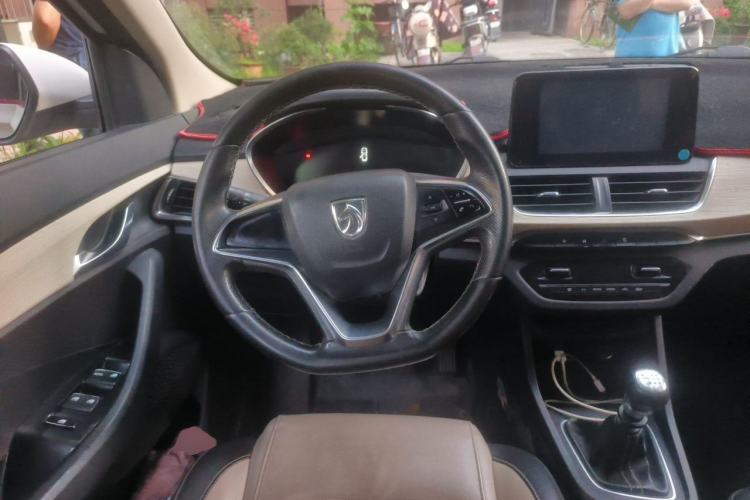 Used Baojun 360 2018 1.5L Manual Luxury Edition China V Steering Wheel