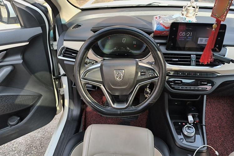 Used Baojun 360 2018 1.5L Automatic Luxury Version China V Steering Wheel