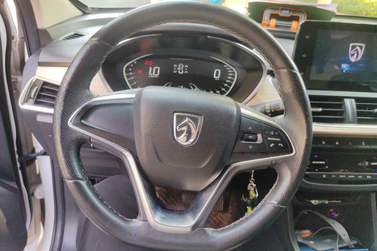 Used Baojun 360 2018 1.5L Manual Luxury Edition China V Steering Wheel