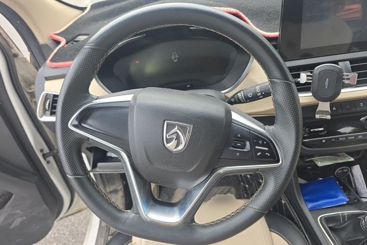 Used Baojun 360 2018 1.5L Manual Luxury Edition China V Steering Wheel