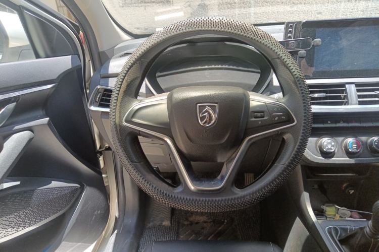 Used Baojun 360 2018 1.5L Manual Elite Version National V Steering Wheel