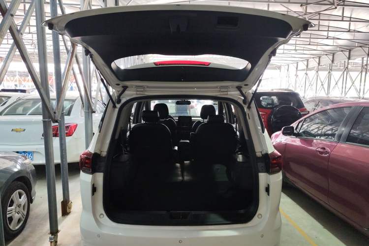 Used Baojun 360 2018 1.5L Automatic Elite Version National V Trunk