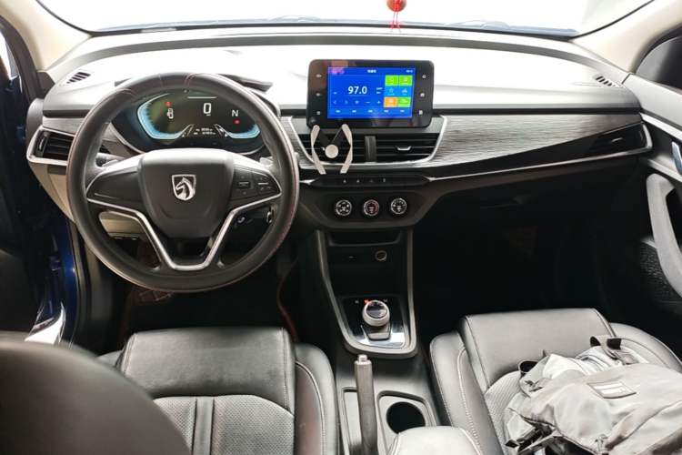 Used Baojun 360 2019 1.5L Automatic Elite Version China VI Center Console