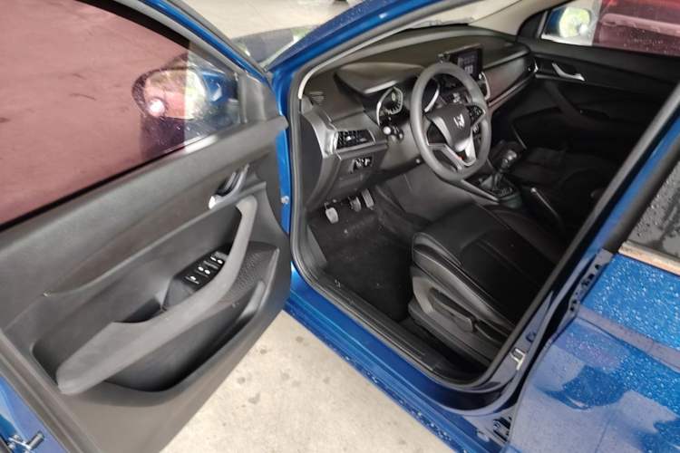 Used Baojun 360 2019 1.5L Manual Elite Version China VI Driver Seat