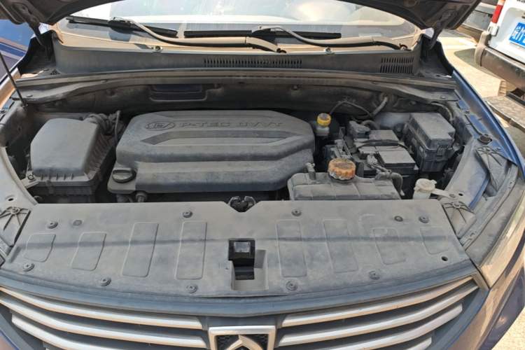 Used Baojun 360 2019 1.5L Automatic Elite Version China VI Engine Bay