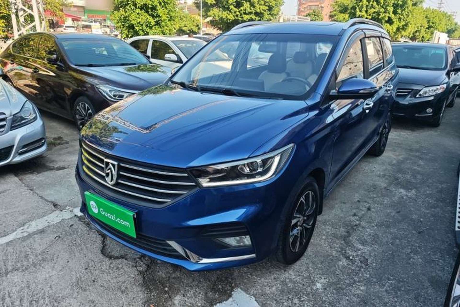 Used Baojun 360 2019 1.5L Manual Luxury Version China VI Front Left 45 Deg