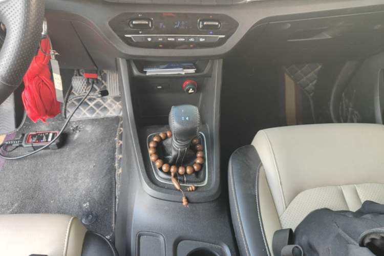 Used Baojun 360 2019 1.5L Manual Luxury Version China VI Gear Lever