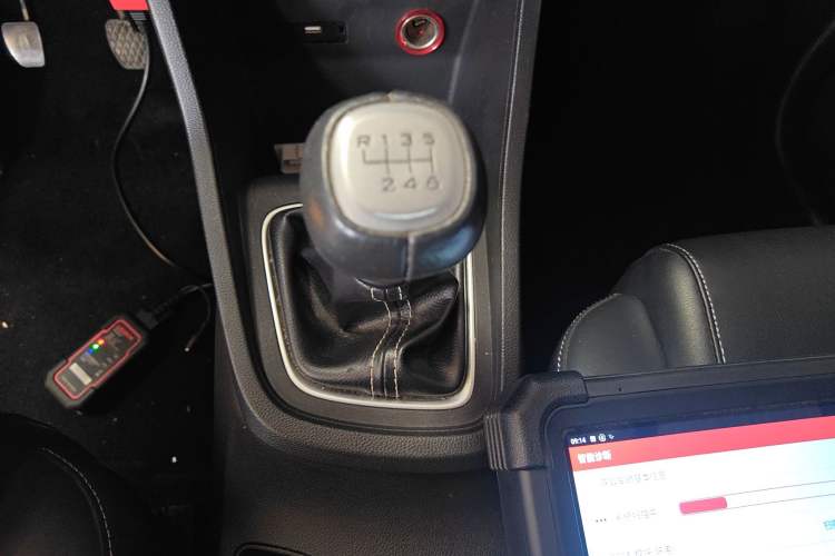 Used Baojun 360 2019 1.5L Manual Elite Version China VI Gear Lever