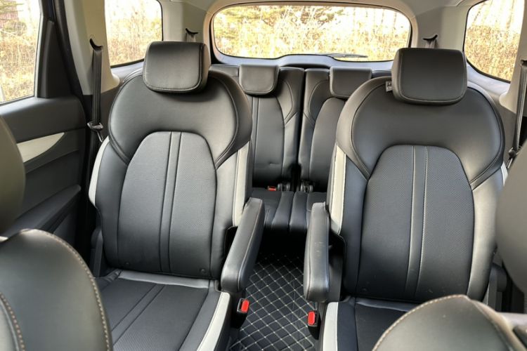 Used Baojun 360 2019 1.5L CVT Luxury Model China VI Emission Standard Interior 4