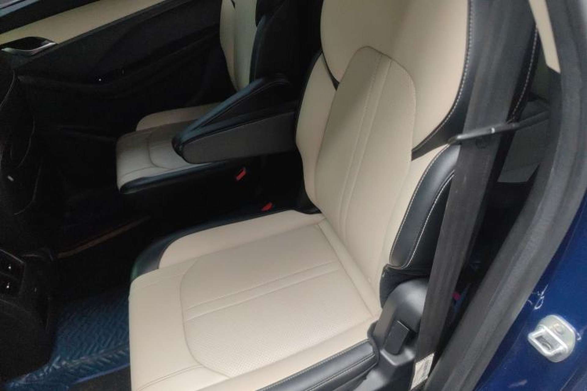 Used Baojun 360 2019 1.5L Manual Luxury Version China VI Interior 4