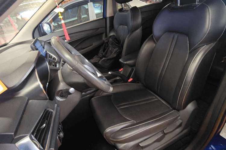 Used Baojun 360 2019 1.5L Manual Elite Version China VI Left Front Seat