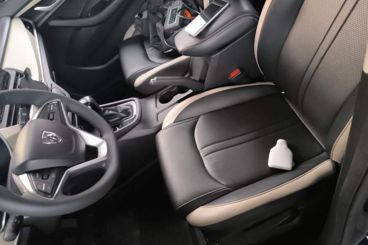 Used Baojun 360 2019 1.5L CVT Elite Version China VI Left Front Seat