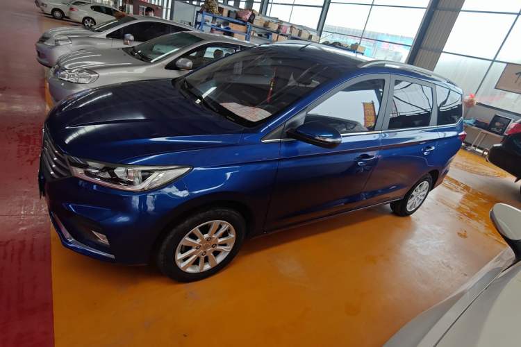 Used Baojun 360 2019 1.5L Manual Elite Version China VI Left Side