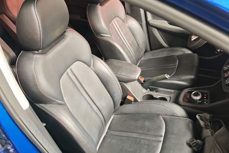 Used Baojun 360 2019 1.5L Automatic Elite Version China VI Right Front Seat