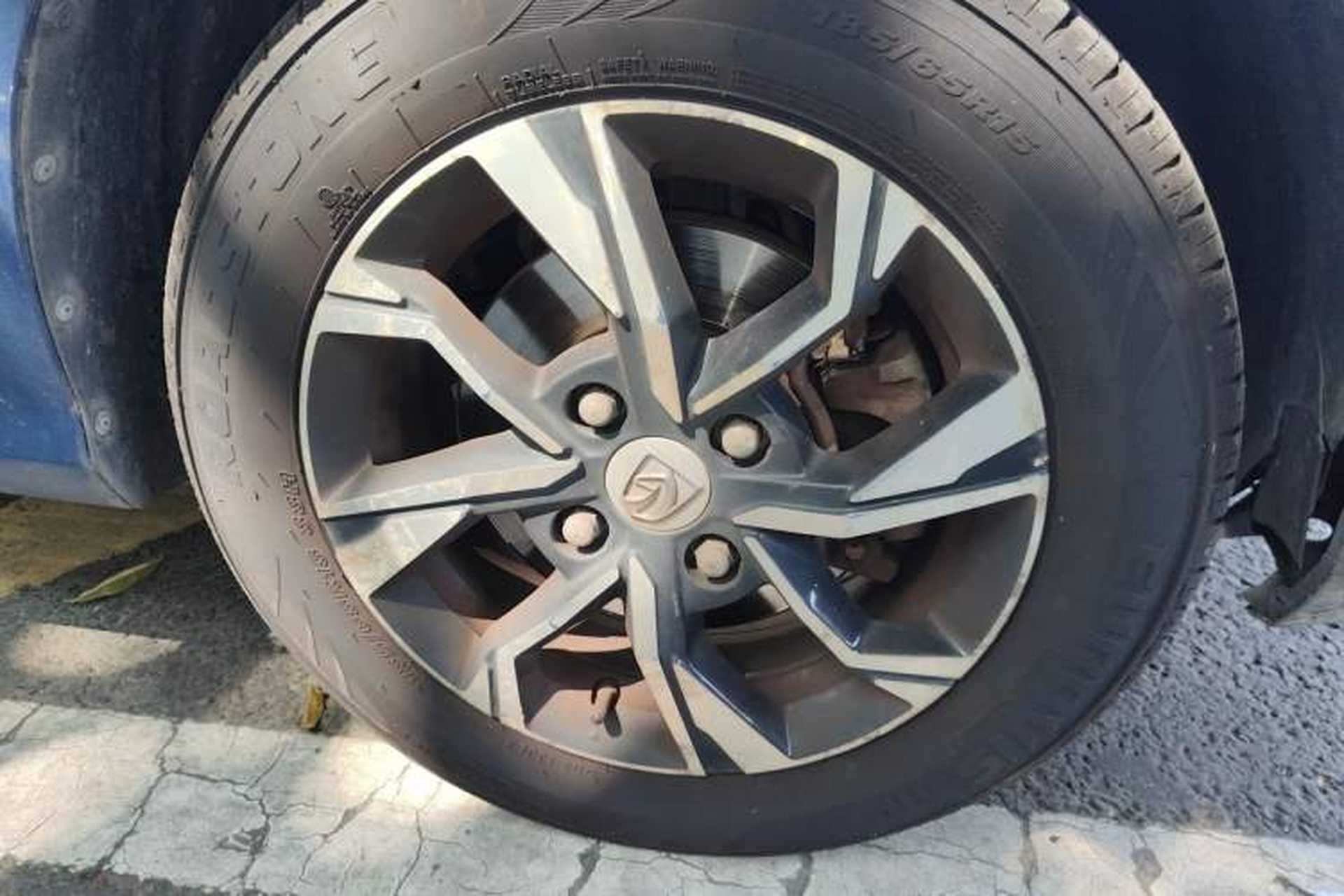 Used Baojun 360 2019 Revised Version 1.5L Manual Luxury Edition China VI Right Front Wheel Hub