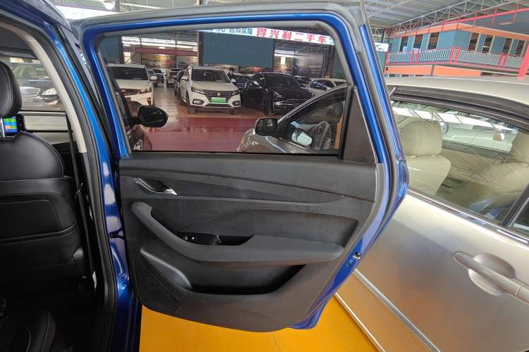Used Baojun 360 2019 1.5L Manual Elite Version China VI Right Rear Door Interior