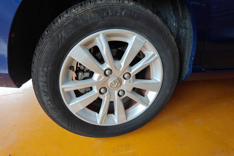 Used Baojun 360 2019 1.5L Manual Elite Version China VI Right Rear Wheel Hub