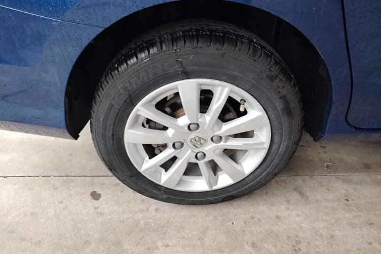 Used Baojun 360 2019 1.5L Manual Elite Version China VI Right Rear Wheel Hub