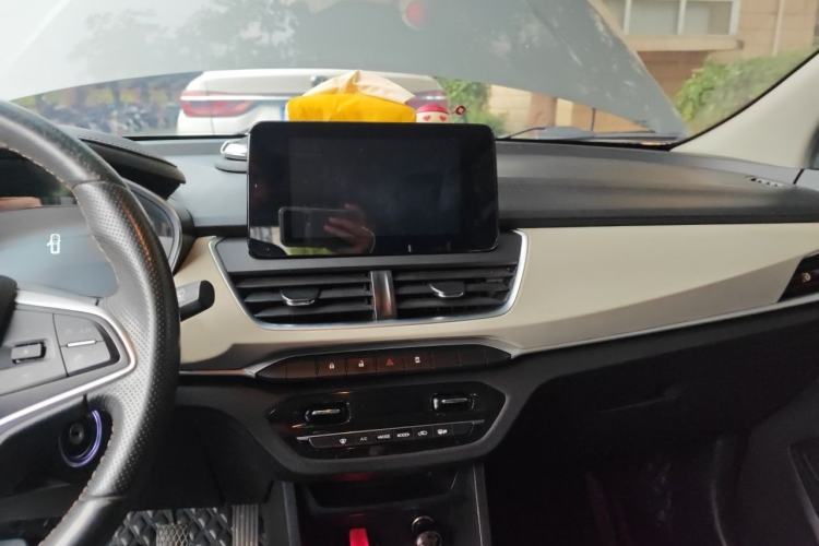 Used Baojun 360 2019 Revised Version 1.5L Manual Luxury Edition China VI Audio And AC Panel