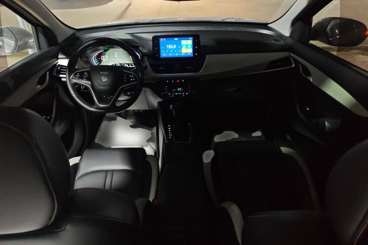 Used Baojun 360 2019 1.5L CVT Luxury Model China VI Emission Standard Center Console