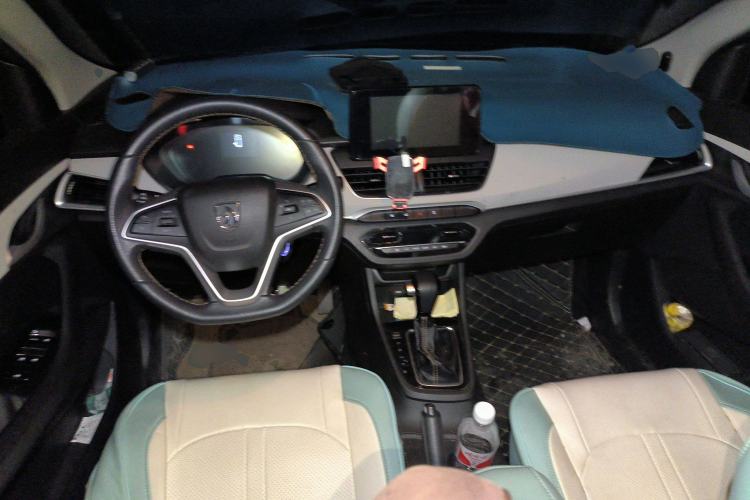 Used Baojun 360 2019 1.5L CVT Luxury Model China VI Emission Standard Center Console