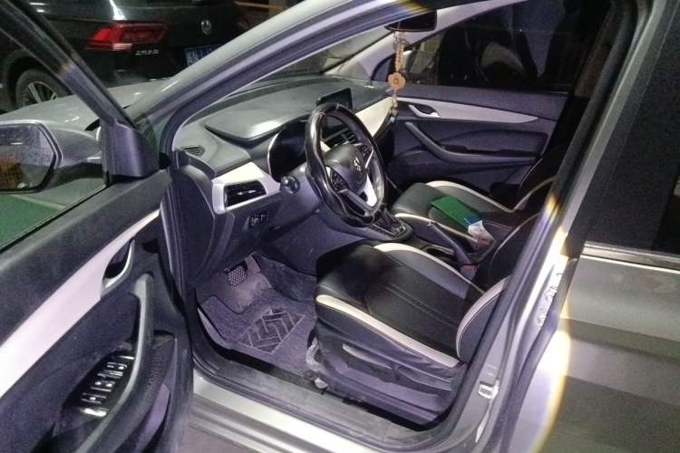 Used Baojun 360 2019 1.5L CVT Elite Version China VI Driver Seat