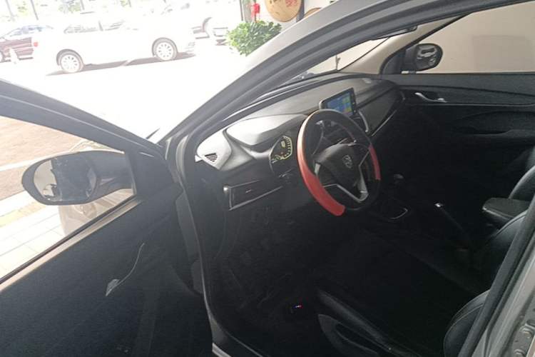 Used Baojun 360 2019 1.5L Manual Elite Version China VI Driver Seat