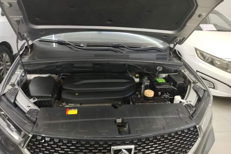 Used Baojun 360 2019 Revised Version 1.5L Manual Elite China VI Engine Bay