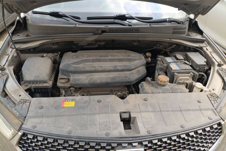 Used Baojun 360 2019 1.5L CVT Elite Version China VI Engine Bay