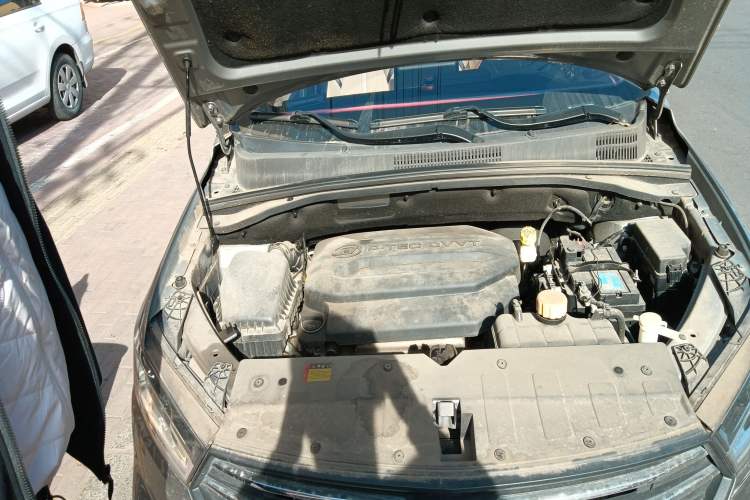 Used Baojun 360 2019 1.5L Automatic Luxury Edition China VI Engine Bay Right
