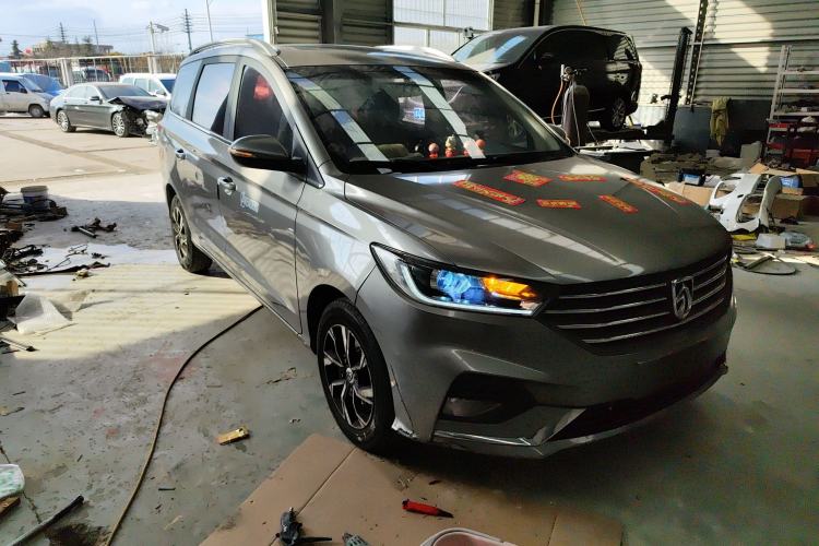 Used Baojun 360 2019 1.5L Manual Luxury Version China VI Front Right 45 Deg