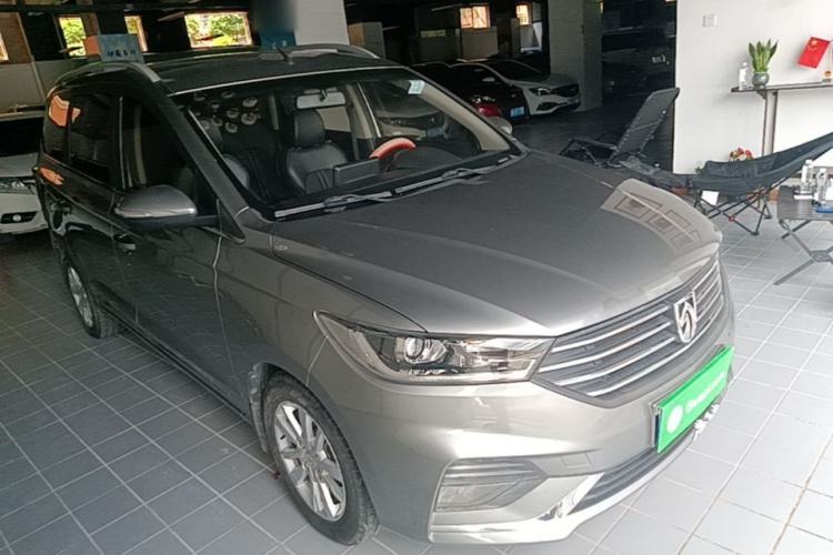 Used Baojun 360 2019 1.5L Manual Elite Version China VI Front Right 45 Deg