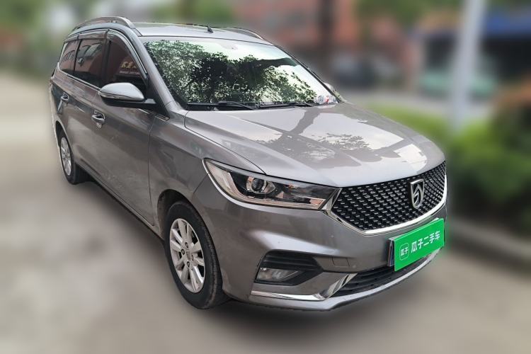 Used Baojun 360 2019 1.5L Manual Elite Version China VI Front Right 45 Deg