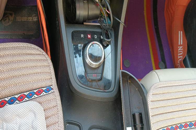 Used Baojun 360 2019 1.5L Automatic Luxury Edition China VI Gear Lever
