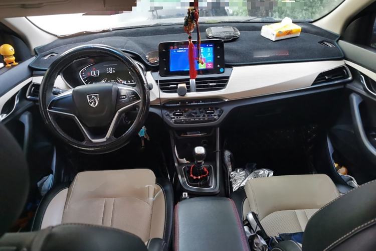 Used Baojun 360 2019 1.5L Manual Luxury Version China VI Interior 2