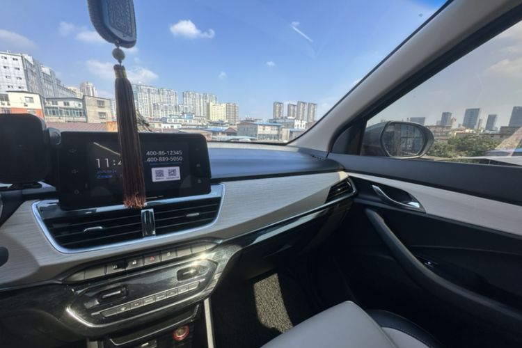 Used Baojun 360 2019 1.5L Manual Luxury Version China VI Interior 3