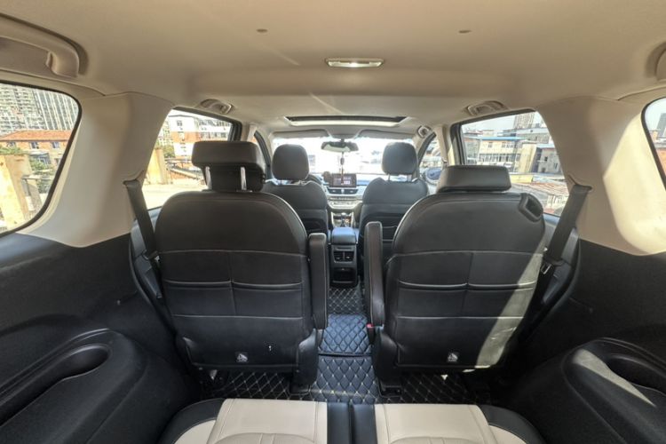 Used Baojun 360 2019 1.5L Manual Luxury Version China VI Interior 5