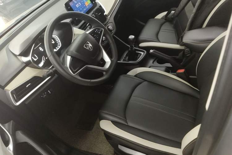 Used Baojun 360 2019 Revised Version 1.5L Manual Elite China VI Left Front Seat